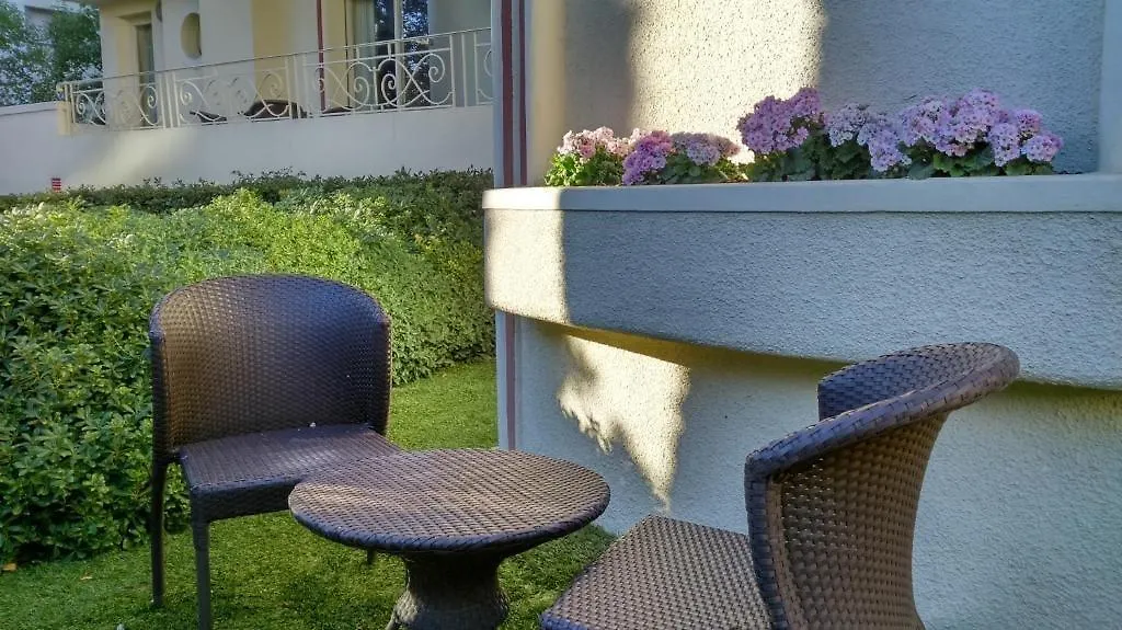 Hotel Royalmar Cagnes-sur-Mer 4*,